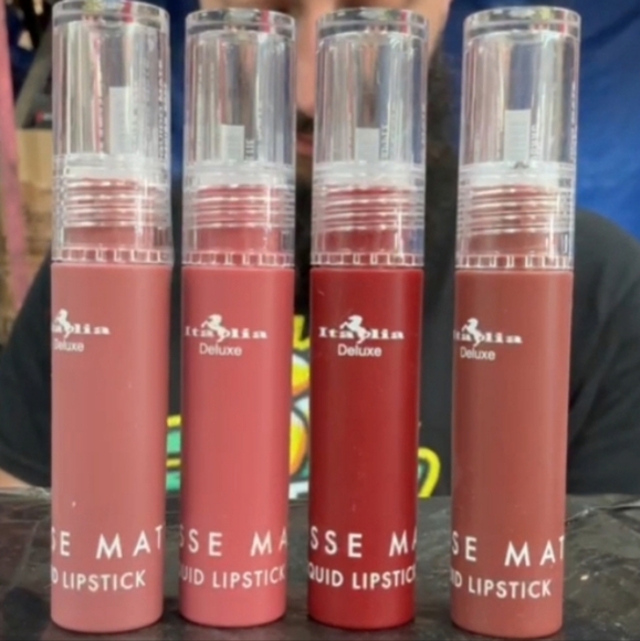 Italia Deluxe Mousse Matte Liquid Lipsticks Set of 4 - Picture 1 of 5